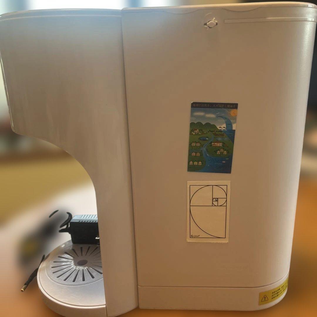 ポタポタ全自動サーバー浄水器 ホワイト 円形デザイン