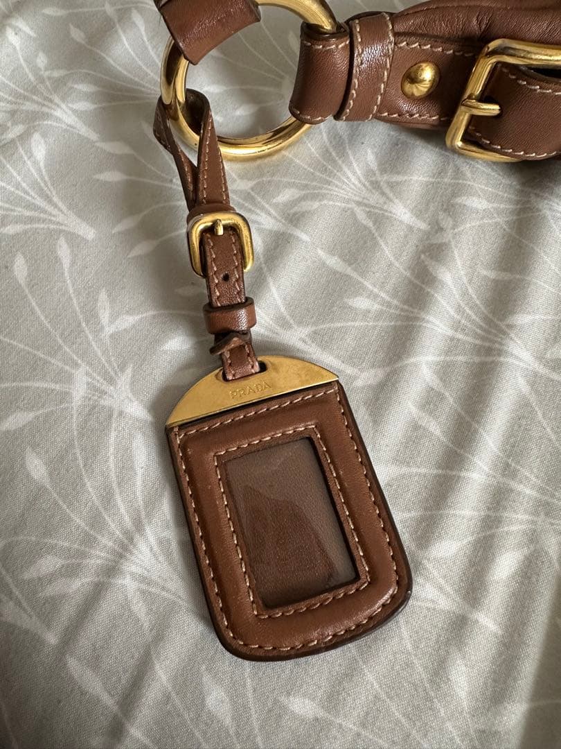 PRADA ブラウンショルダーバッグ