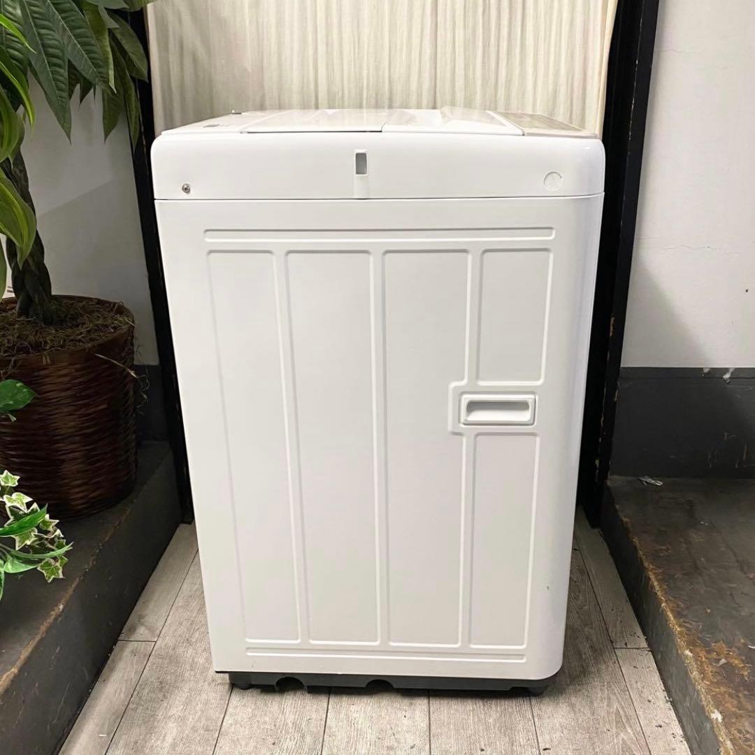 背が低めで洗濯槽が広いから、取り出しやすくて使いやすい♪全自動洗濯機5.0kg
