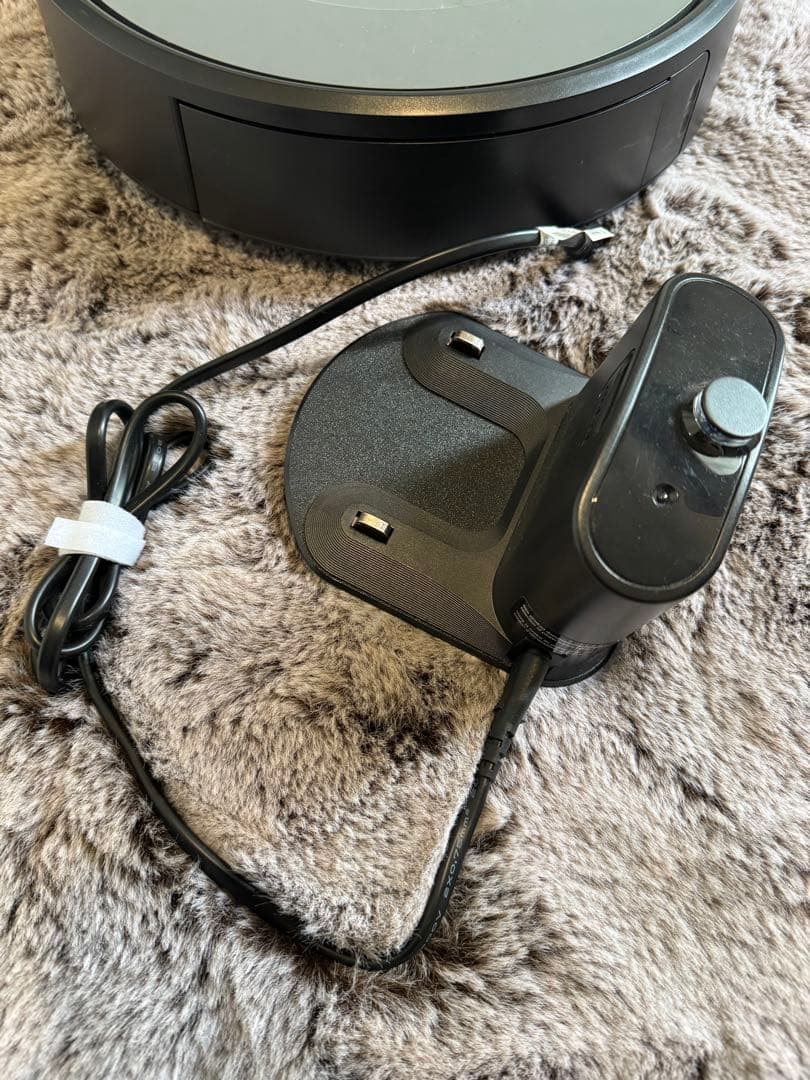 専用⭐︎　iRobot Roomba i2 本体　アダプタ