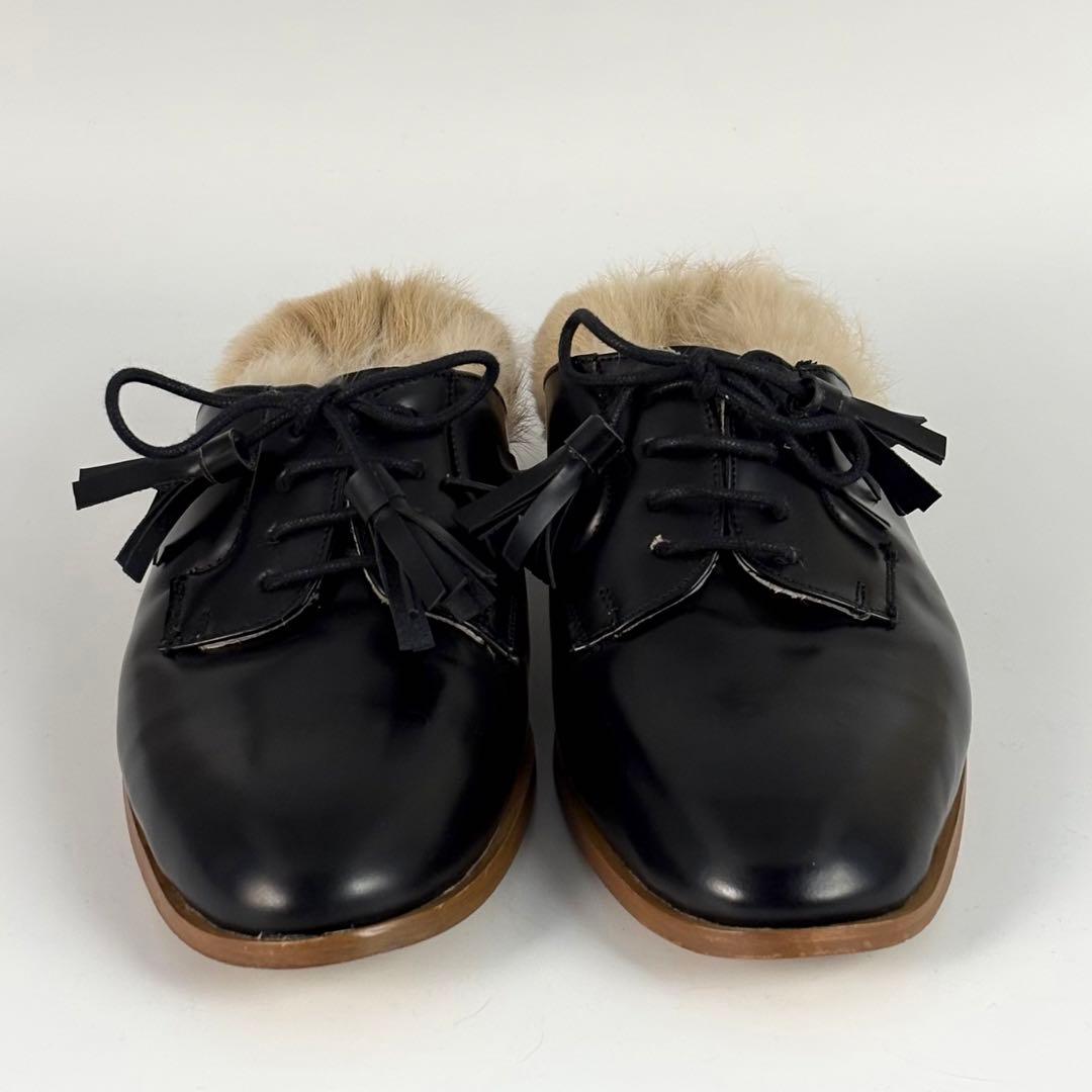 カミナンド ファー付き ミュール サンダル レースアップ ブラック 24cm