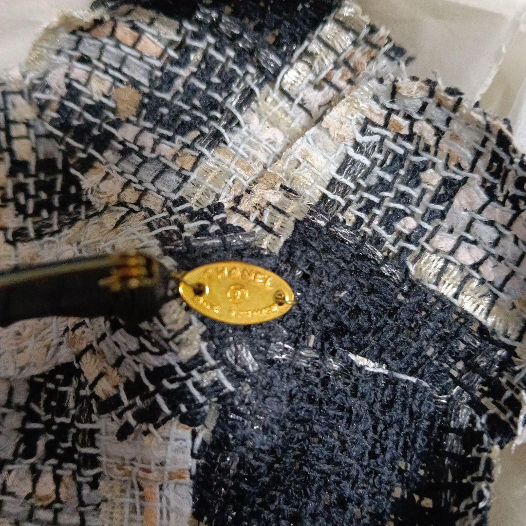 CHANEL ツイードコサージュ ブラック・ホワイト