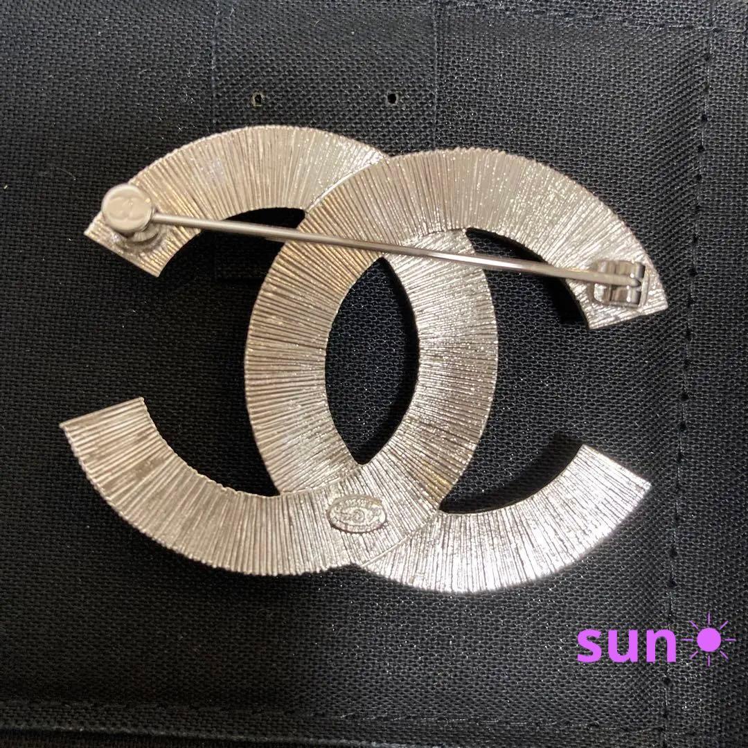 CHANEL キラキラストラス定番ブローチ　新品　2022 aw