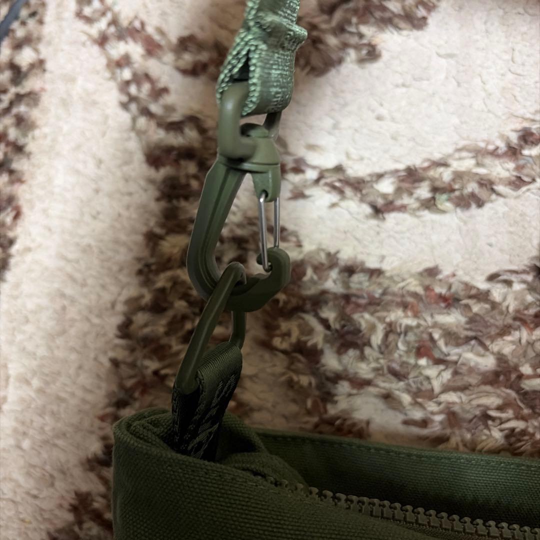 Supreme ショルダーバッグ カーキ　シュプリーム　2025ss トート