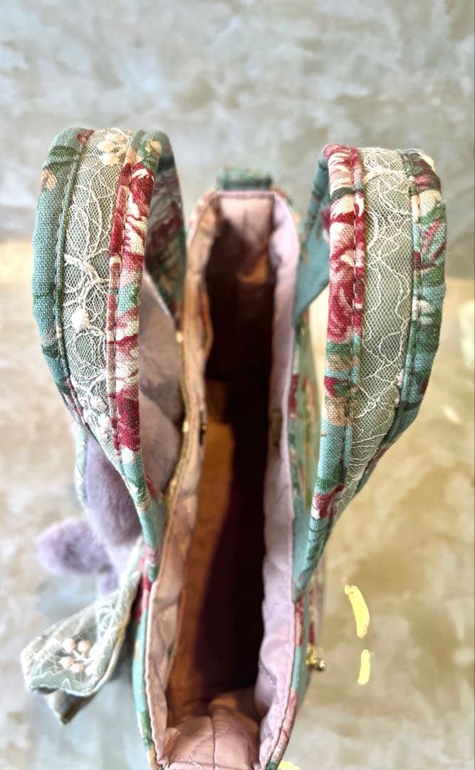 コヤンイサムチョン　アンティックローズ/ラメレース　ふんわりフリルバッグ