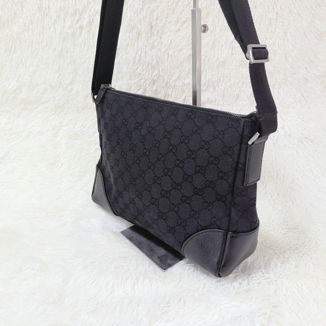 【✨美品✨】グッチ ショルダーバッグ GGキャンバス ブラック