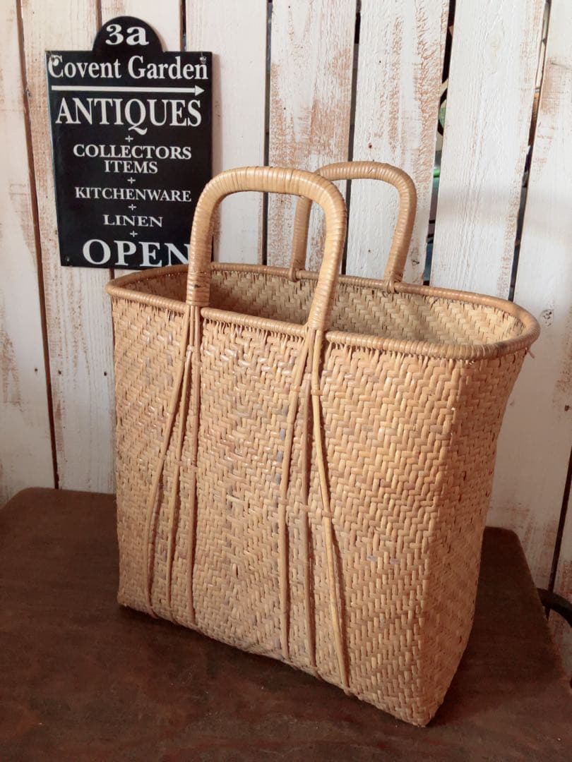 ヴィンテージ　天然素材 ハンドル付きバスケット 竹かごバッグ 竹籠バッグ