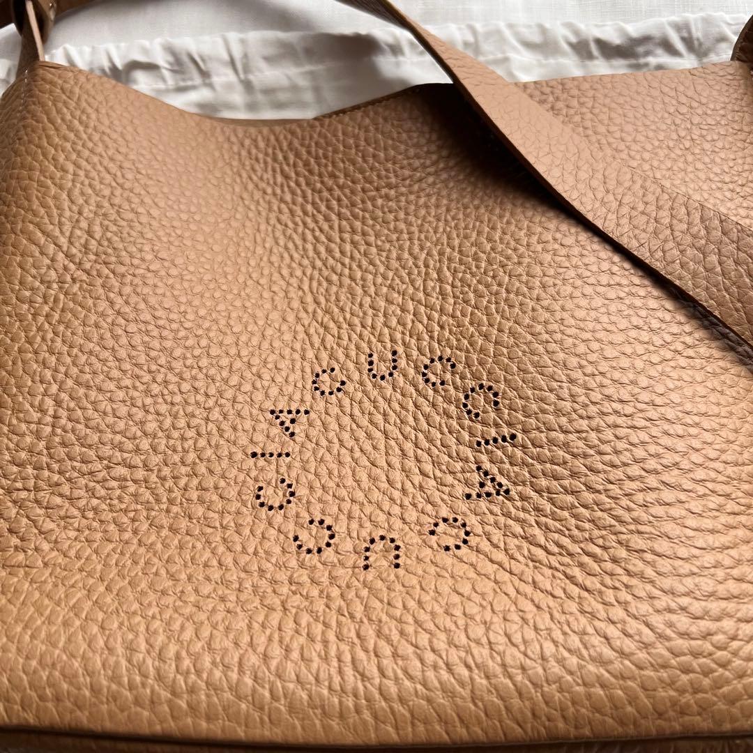 IACUCCI イアクッチ グッシオ ミディアム バッグ ALCE 極美品