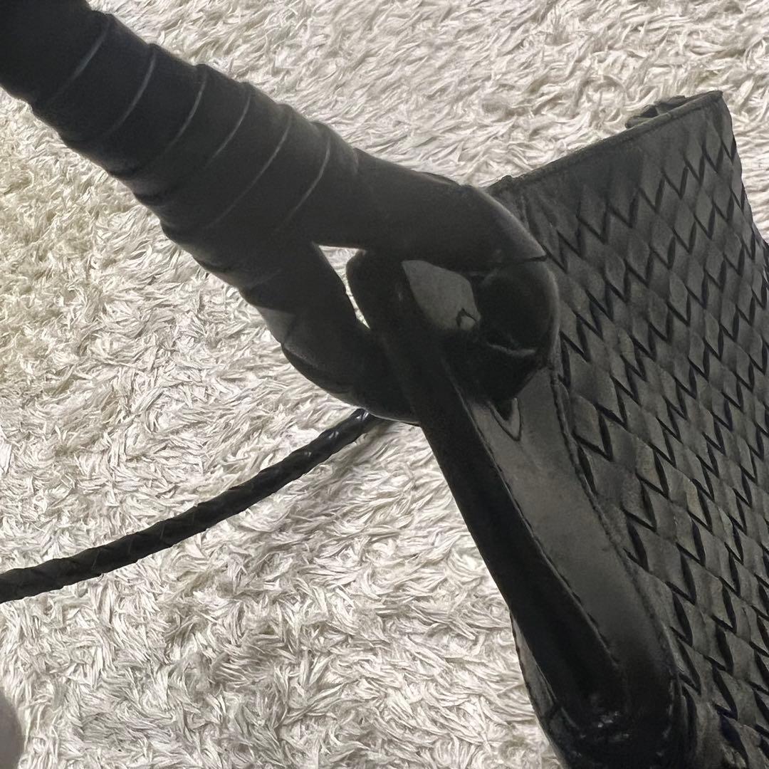 美品✨ボッテガヴェネタ イントレチャート ショルダーバッグ レザー ブラック