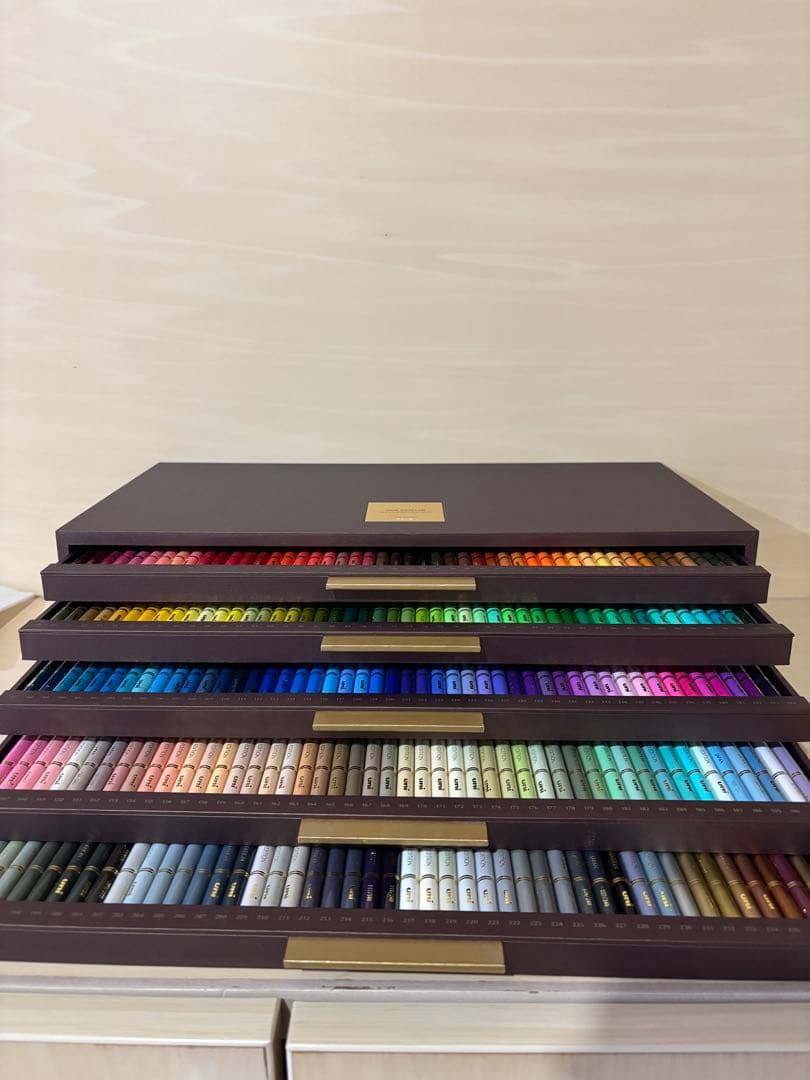 三菱鉛筆　240色　限定色鉛筆　 uni COLOR 240