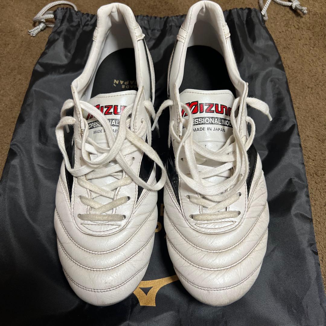 ミズノ　モレリア2 27㎝