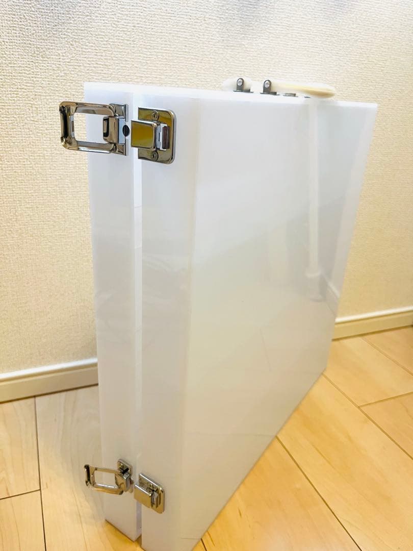 【2月10日出品取り消し】イクイリブリアム キャリーケース （2ケース）