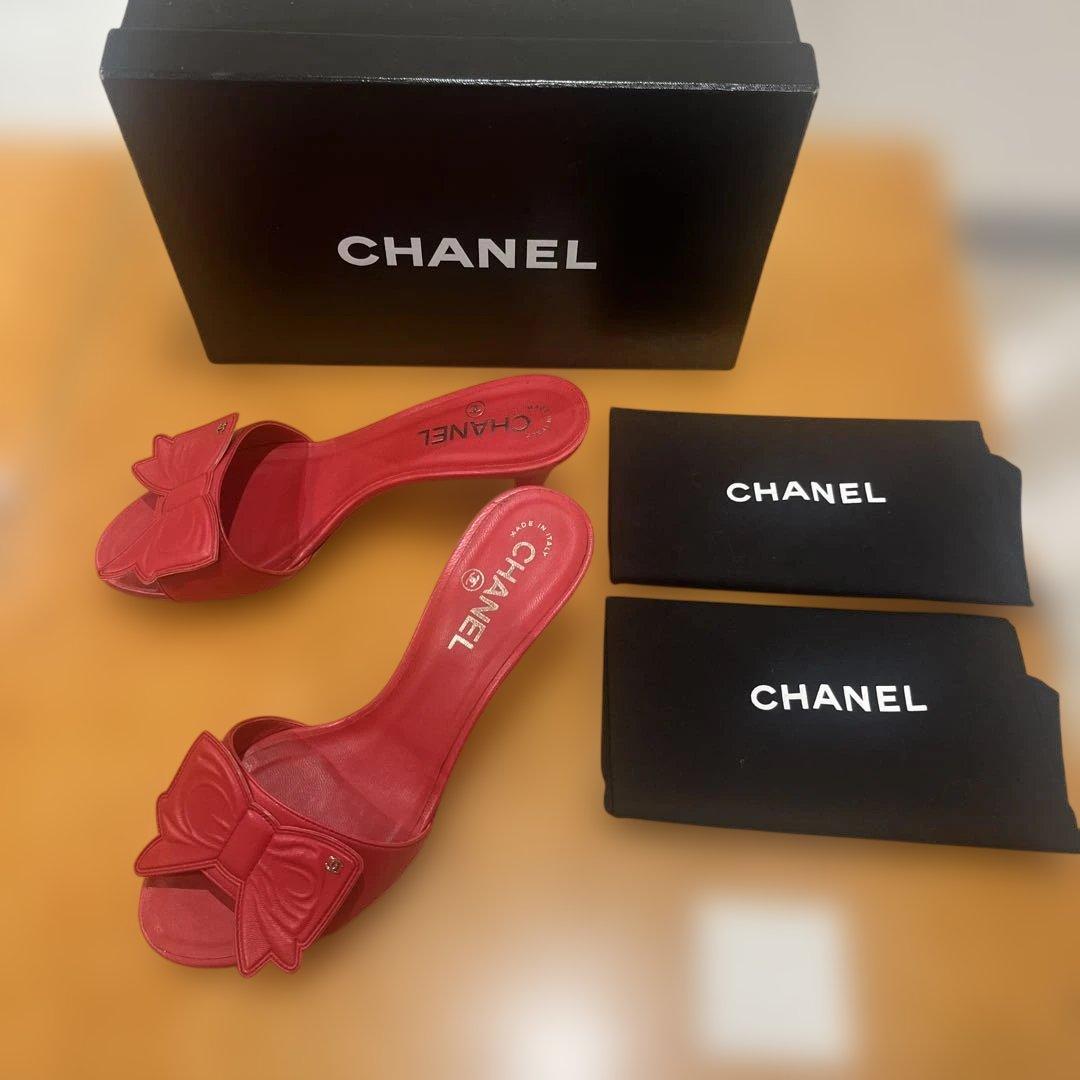 CHANEL レザーリボンミュール レッド　サンダル　39