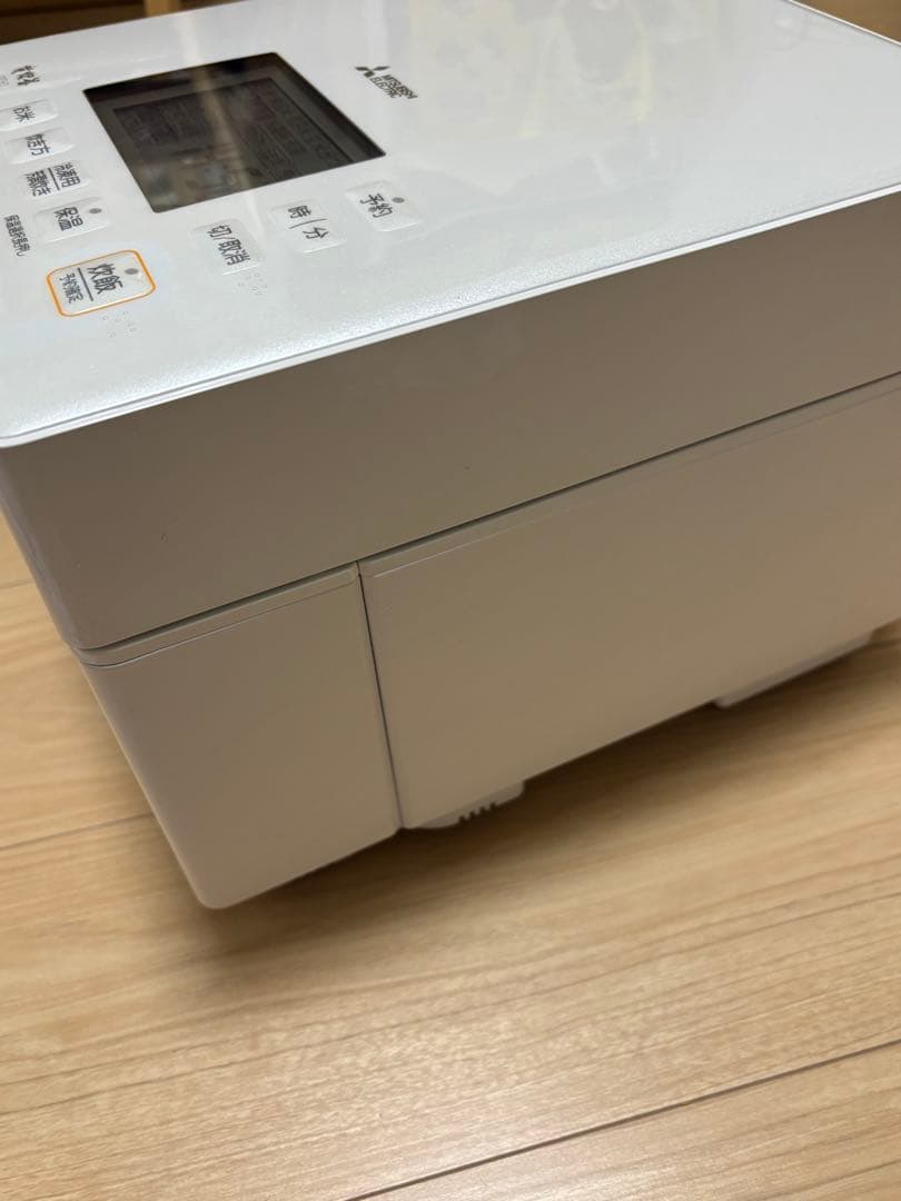 【難あり】三菱NJ-XSC10J 炊飯器 ホワイト 2022年製
