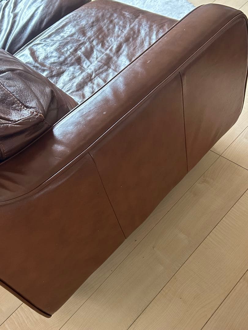 ブラウンレザー3人掛けソファ