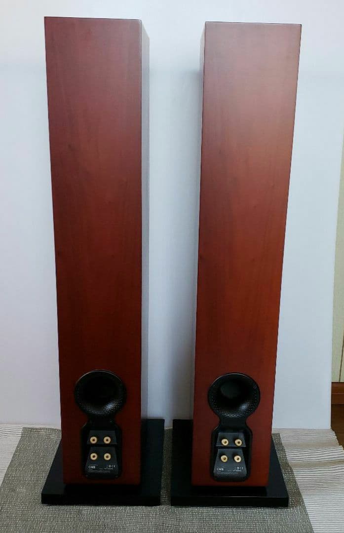 送料込　Bowers&Wilkins CM8