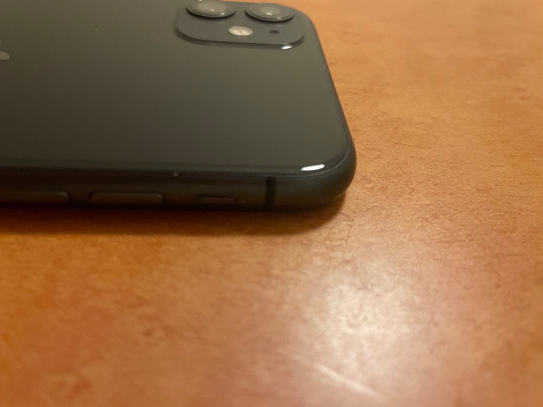 Apple iPhone 11ブラック 本体 simフリー　128g