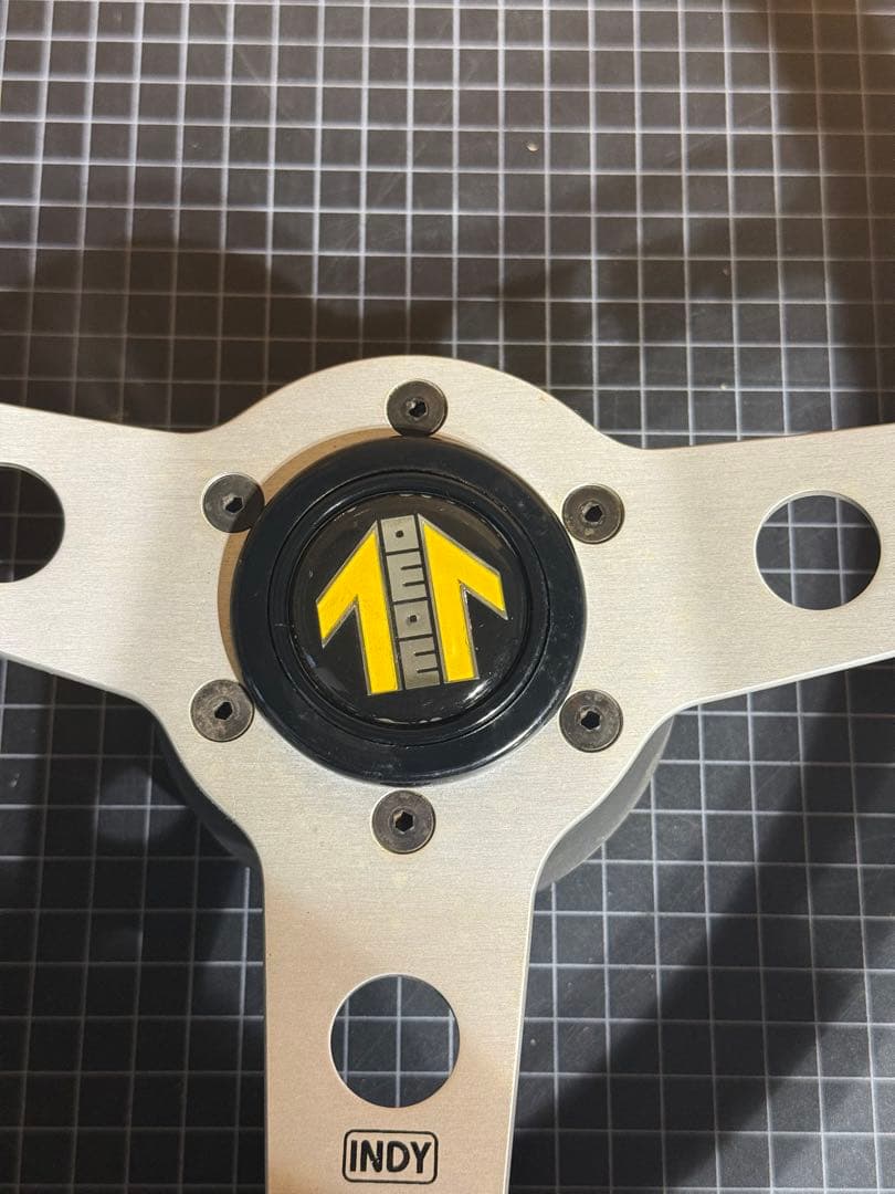 INDY ステアリングホイール ウッド　MOMO