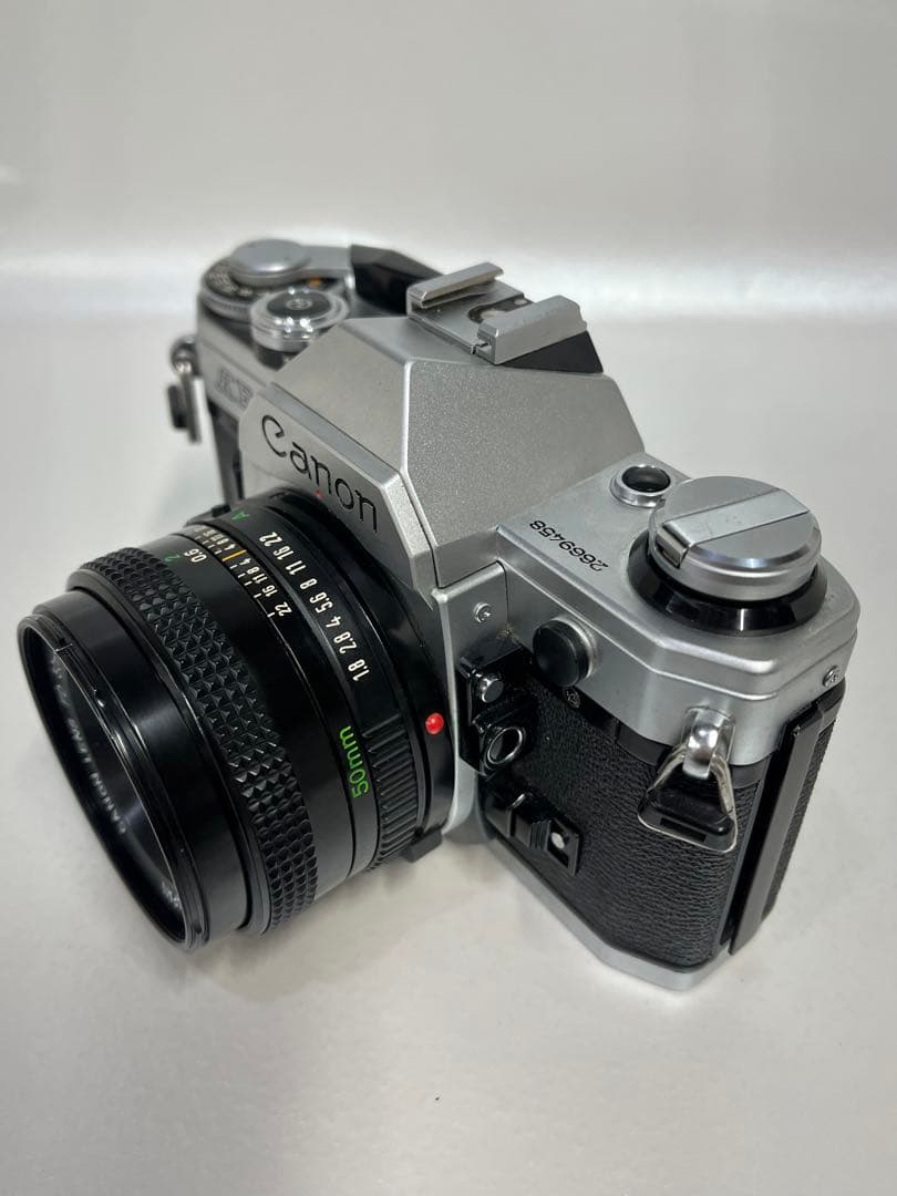 Canon キャノン　AE−1 本体のみ フィルムカメラ　レンズ