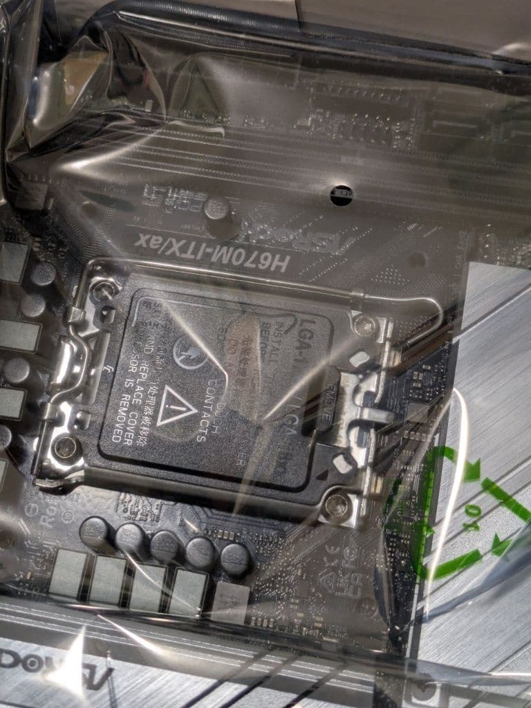 紅*ー様 【希少・未使用品】Intel i5 CPU / H670M-ITX マ