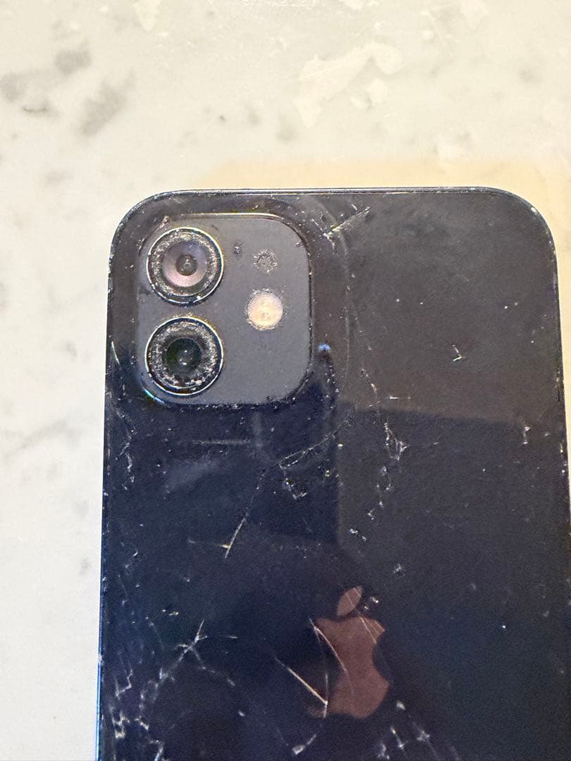 iPhone12ブラック