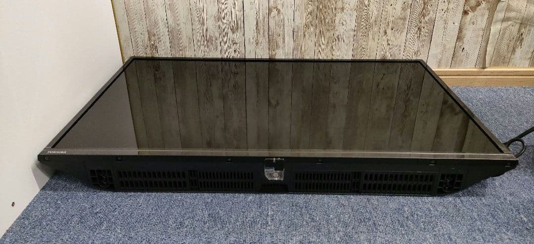 しん【スタンド無し】TOSHIBA REGZA 2023年製 32V34