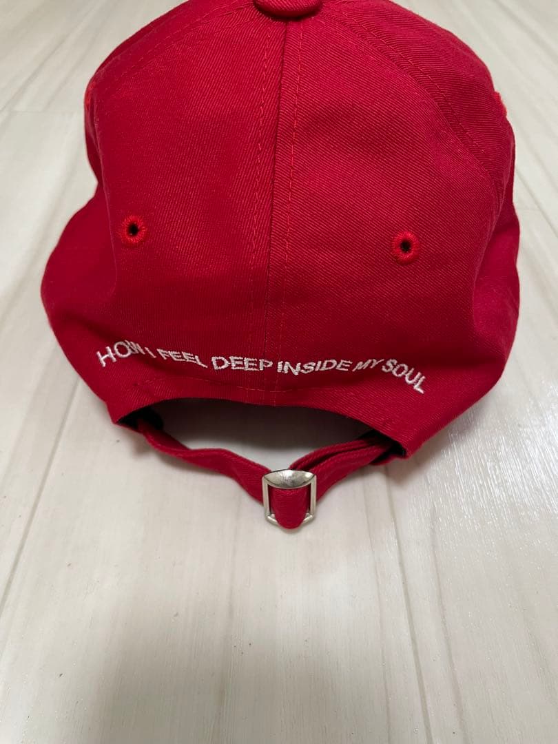 GADID ANONIEM 赤キャップ