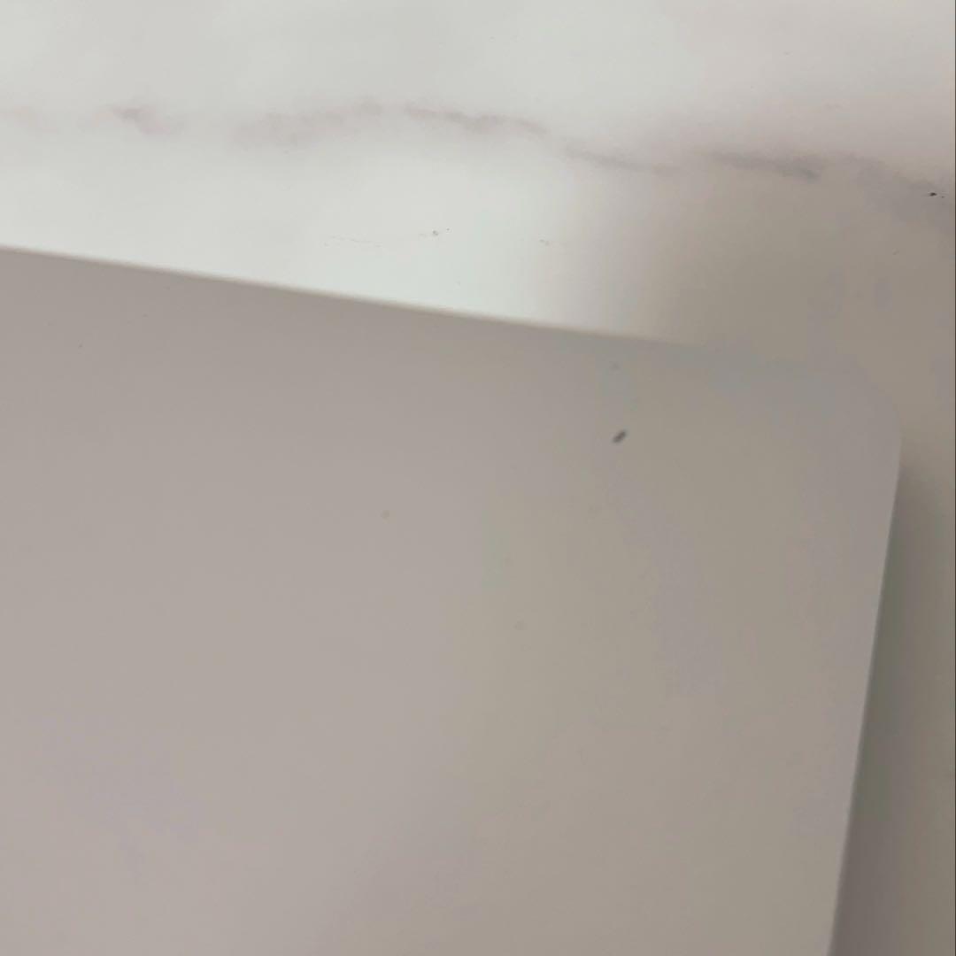 【美品】MacBook Air (2020) M1 チップ スペースグレー