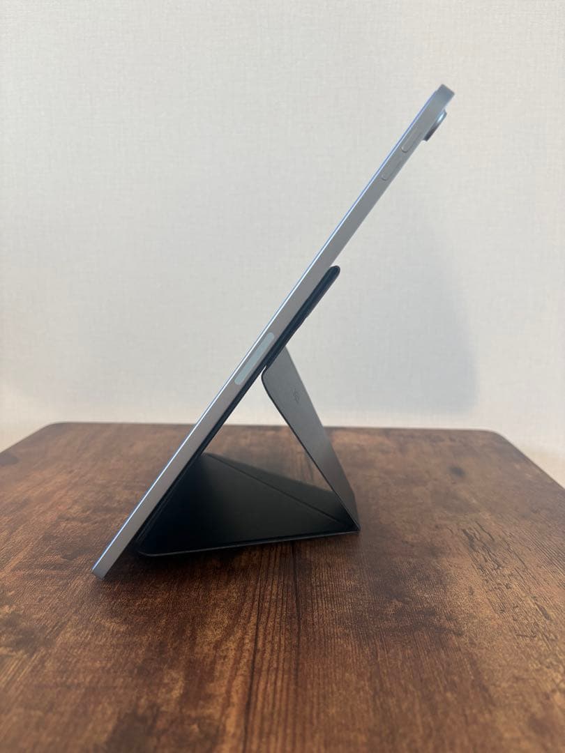 よぅ様iPad Air 11inch（M3)wifi 保護ガラス、スタンド付き