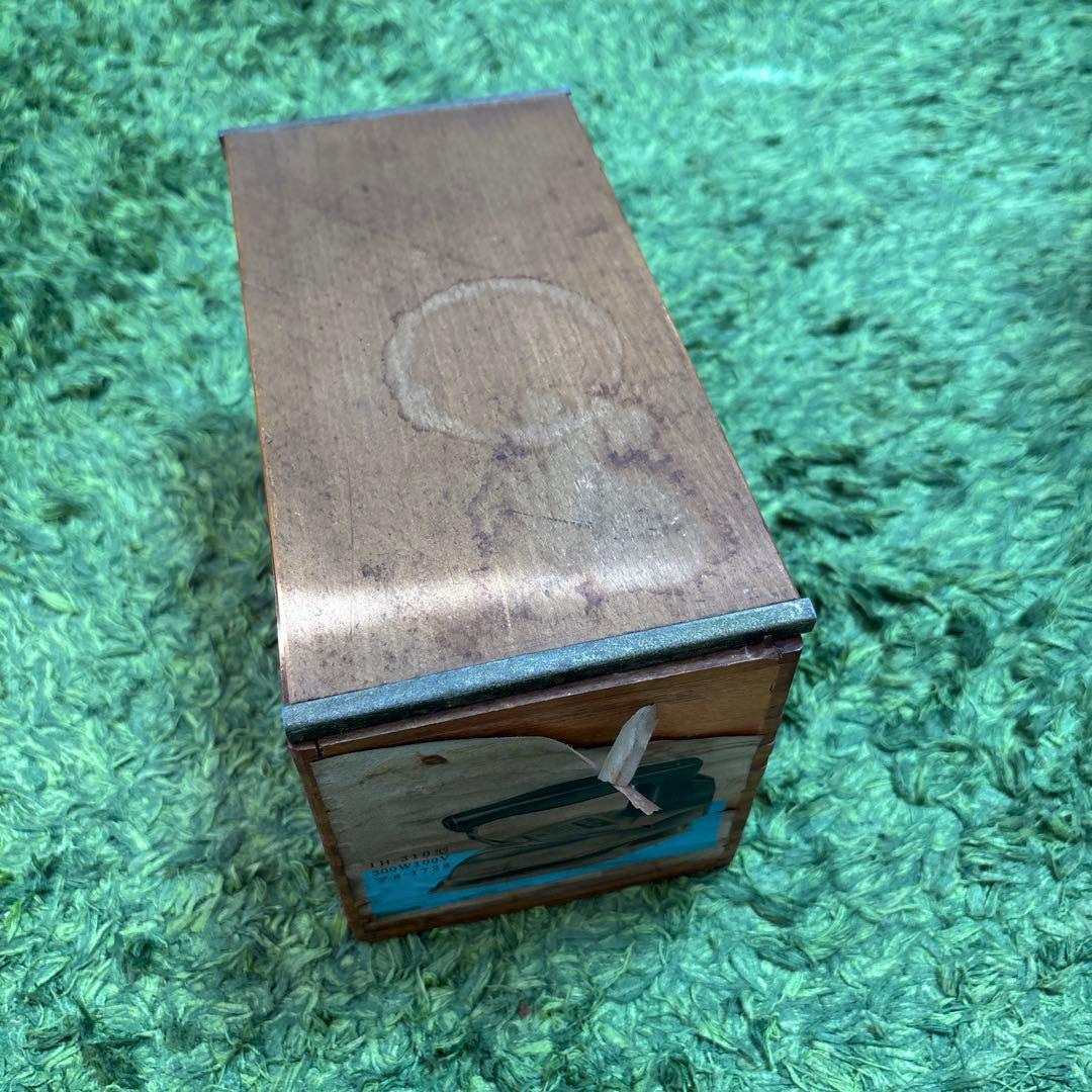 レトロ　HITACHI 300W アイロン 木箱付き
