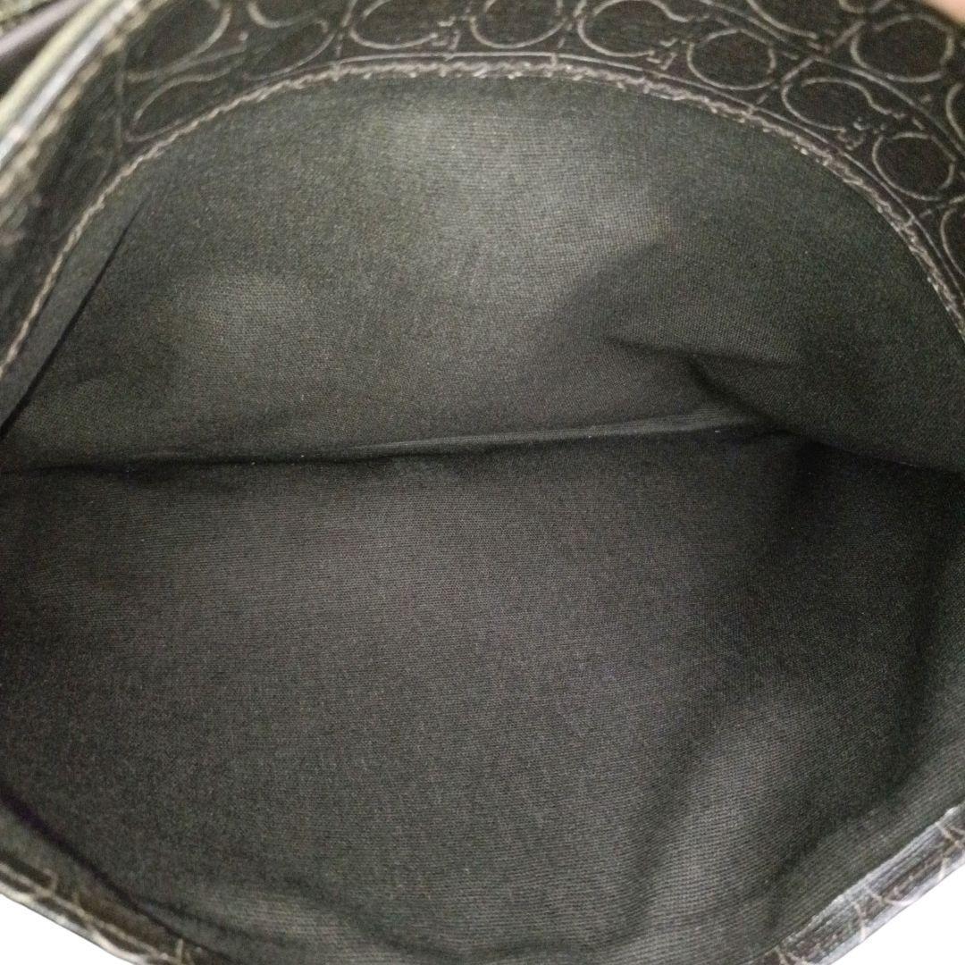 ✨Salvatore Ferragamo ガンチーニ総柄 メッセンジャーバッグ