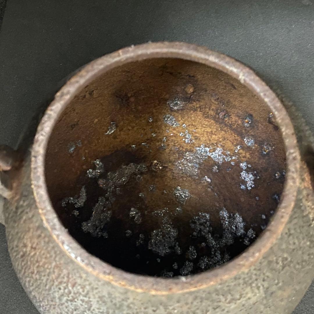 金寿堂 雨宮 宗 造 鉄瓶　刷毛目 長閑形 鉄瓶　純銀摘蓋　鐡瓶