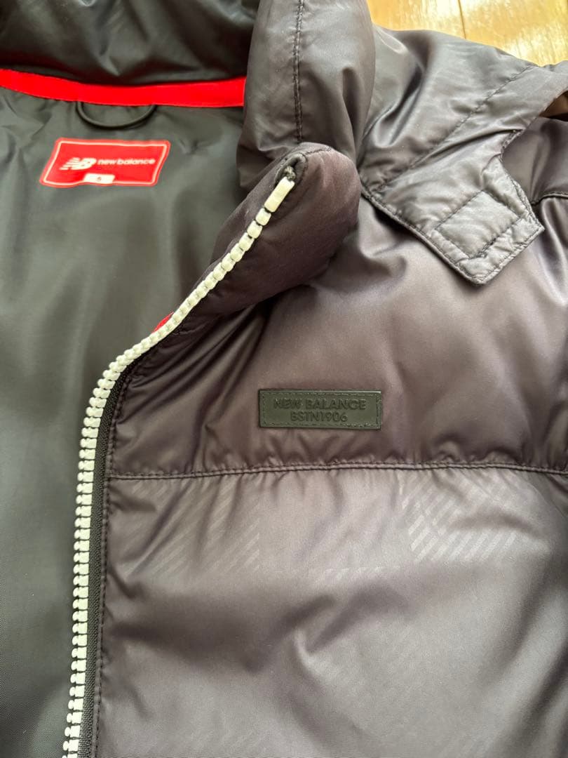 フード付き ダウンジャケット（袖脱着式）