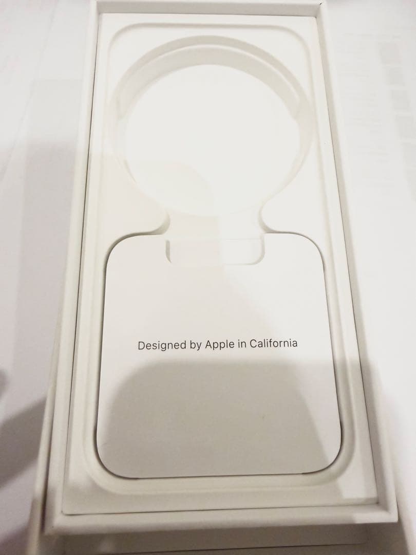 超美品iPhone15Pro 128GBナチュラルチタニウム バッテリー100%