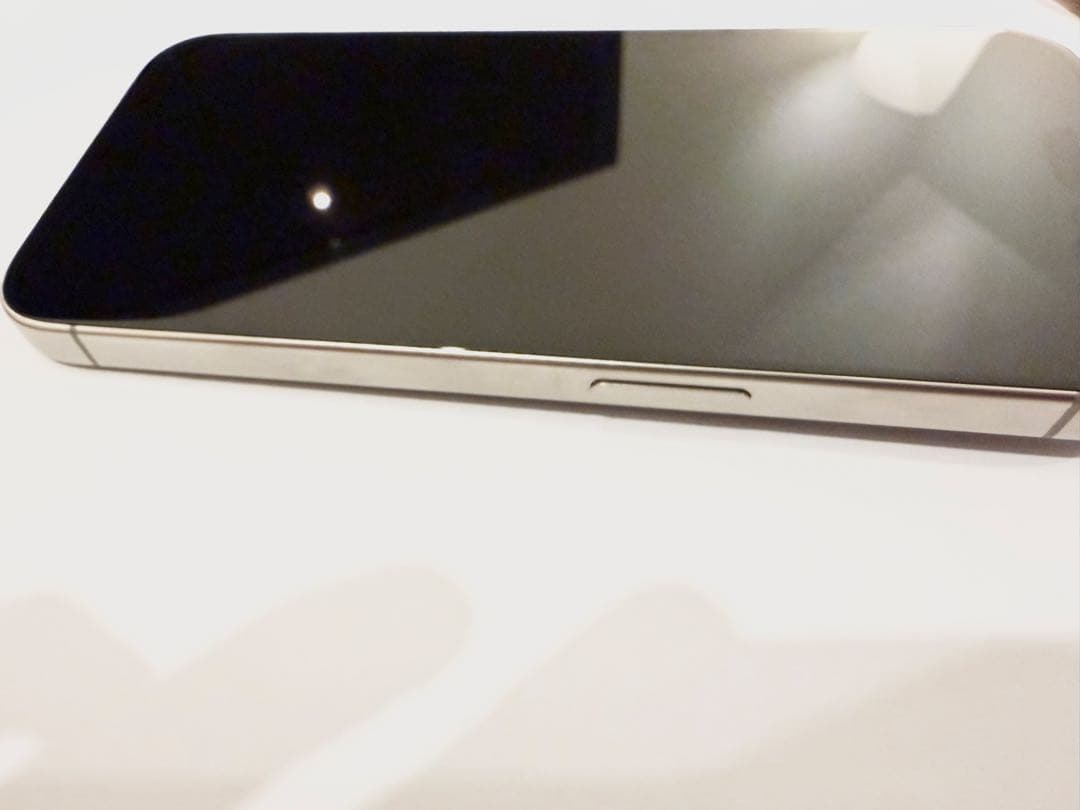 超美品iPhone15Pro 128GBナチュラルチタニウム バッテリー100%