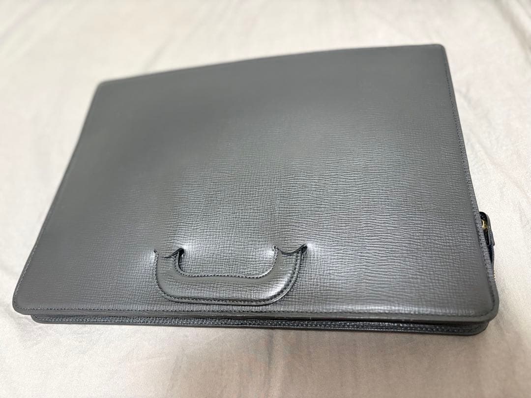 バーバリーBURBERRY美品レザーブリーフケースビジネスバッグクラッチバッグ