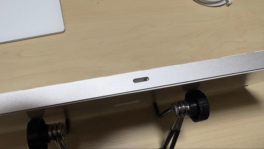 【アップル】マジックキーボード&トラックバッド（ライトニングケーブル）