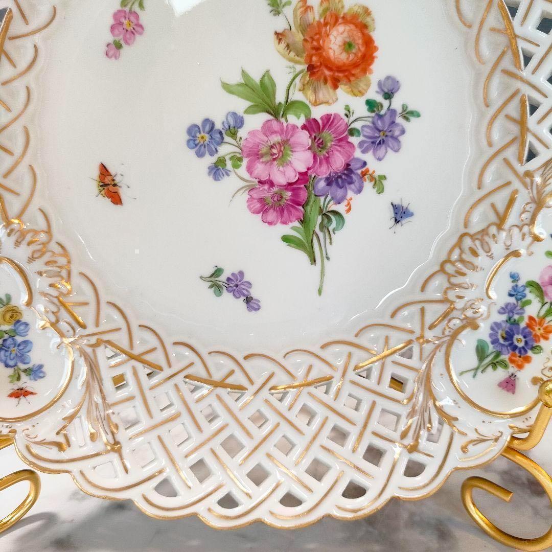 24㎝★マイセン 美品 透かしプレート ピンクローズ 昆虫 金彩 ピアスエッジ