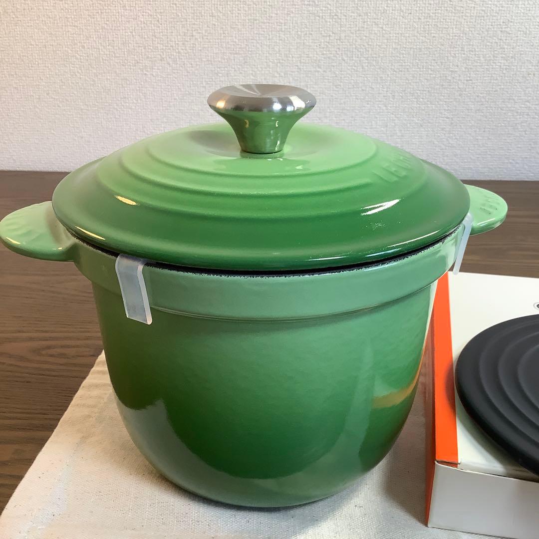 【美品】限定カラー ルクルーゼ　ココットエブリィ18cm (インナーリッド付き)