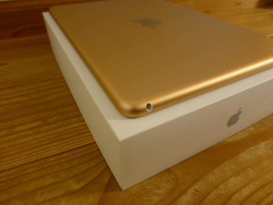 Apple iPad 第6世代 ゴールド 32GB Wi-Fi