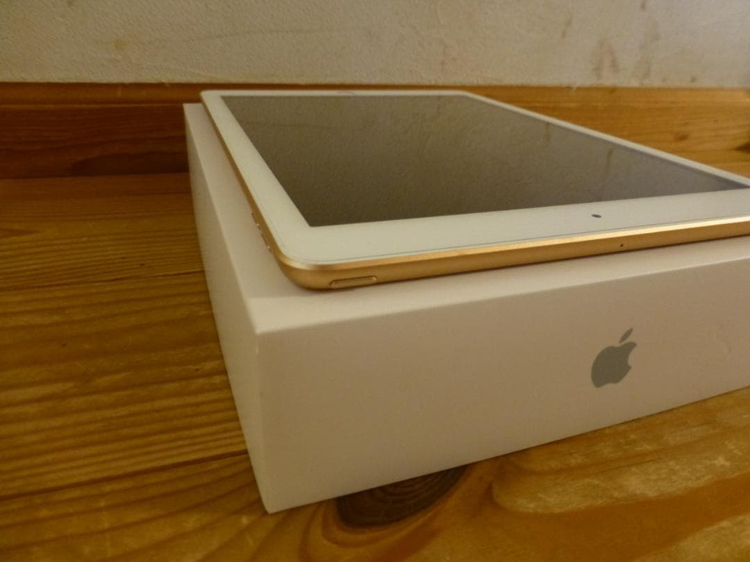 Apple iPad 第6世代 ゴールド 32GB Wi-Fi