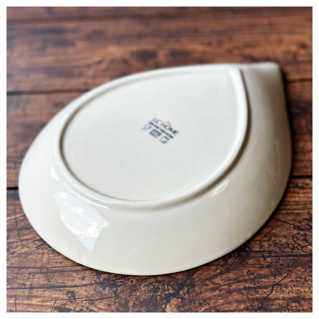 ベトナム バッチャン焼き 新品 雫型のプレート皿ほか