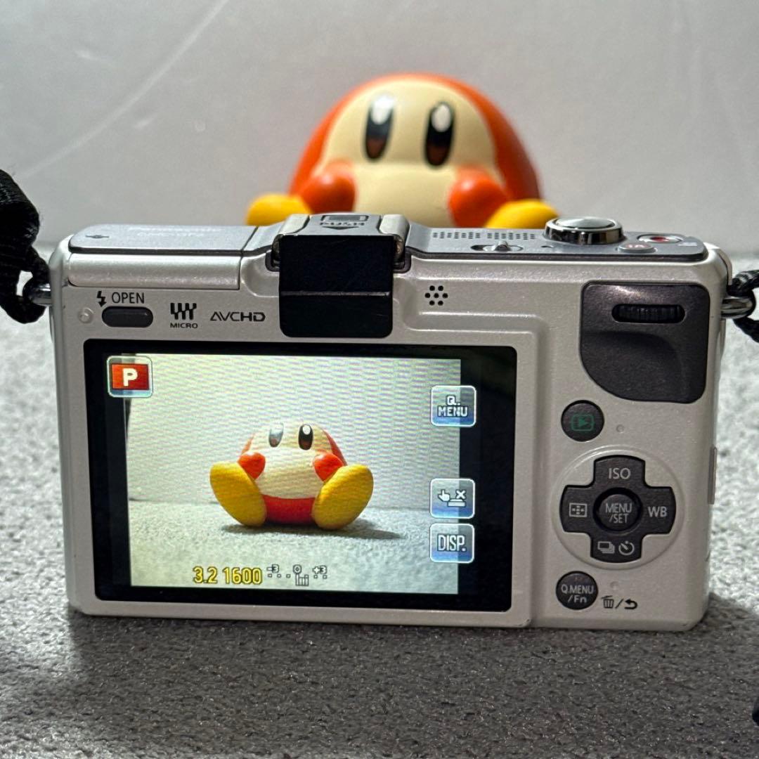 ☆動作OK Panasonic DMC-GF2 レンズ付き14mm F2.5