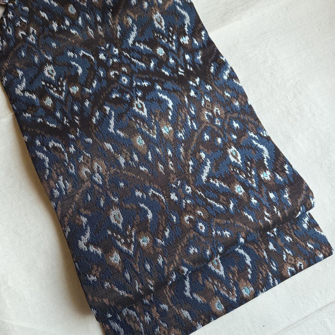 モダンな装いにも　上品な光沢を楽しむ　西陣名古屋帯