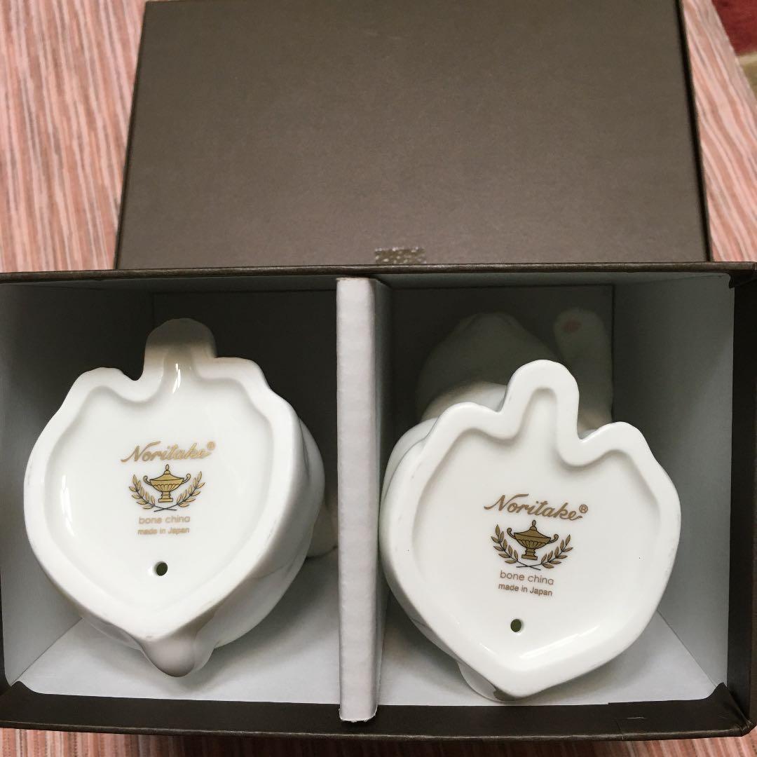 希少！とにかく可愛いノリタケ 「招き猫 」小 2匹+飾り台箱あり