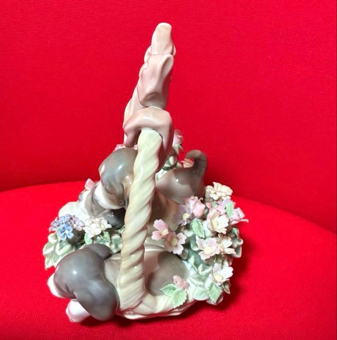 【12/10限定価格】【リヤドロ】子犬と花バスケット 1441