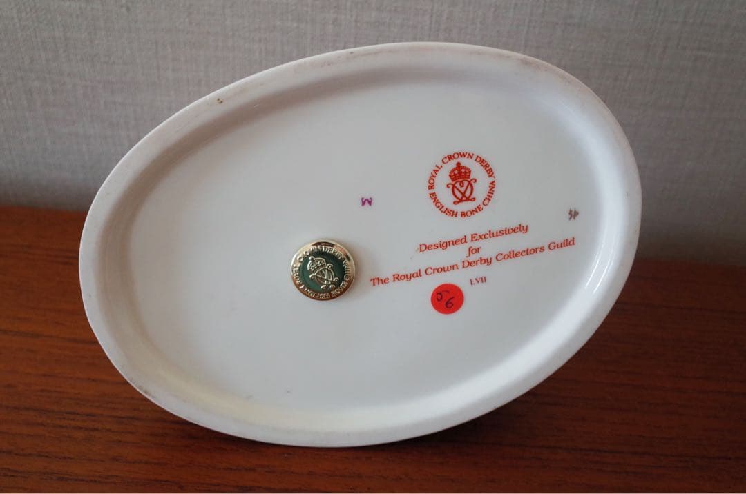 ロイヤルクラウンダービー／限定品フィギュリン／バンビ／鹿の置物／英国アンティーク