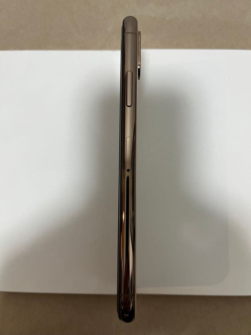 iPhone XS 256GB ゴールド