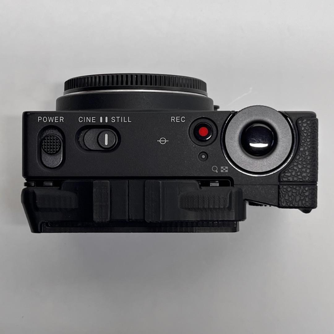 【美品・付属品完備】SIGMA fp ボディ＋アクセサリー付き