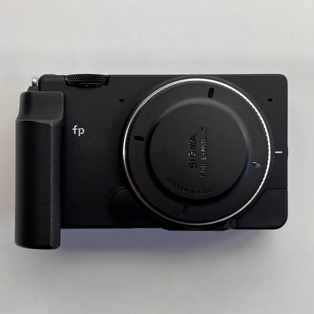 【美品・付属品完備】SIGMA fp ボディ＋アクセサリー付き
